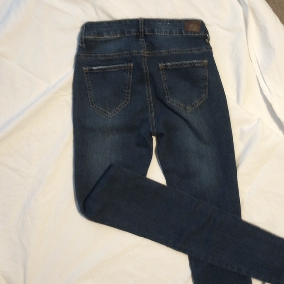 April Girl Distressed Denim Jeans-W 24 x L 28 - Picture 2 of 7